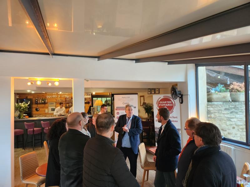 Rencontre-réseau du club Quartier d'Affaires Pays d'Apt au restaurant Rive Droite