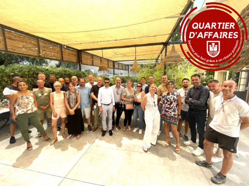 Club Villeneuve-Les Angles/ Réunion-réseau chez Place 70